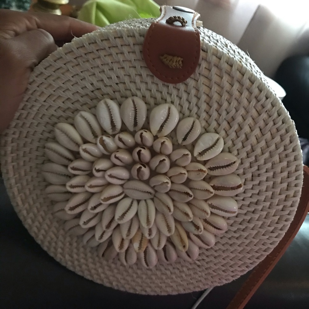 Hand bag